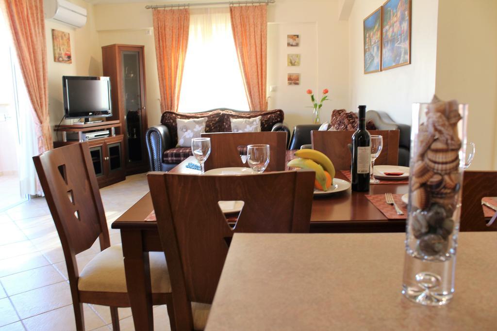 Helen'S Sounio Apartments Sounion Exterior photo
